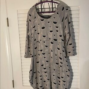 Transparente Ivory Cutouts on Black Long Sleeve Lagenlook Raw Balloon Dress